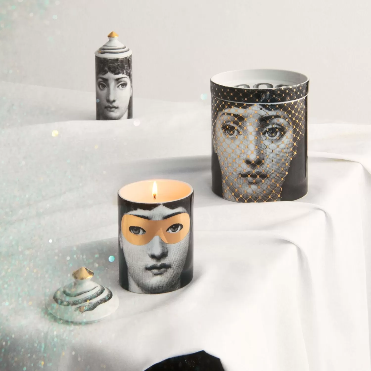 Room Spray<Fornasetti Talvolta Scented Room Spray - Mascherina Decor - Frutto Proibito Fragrance White/Black/Gold